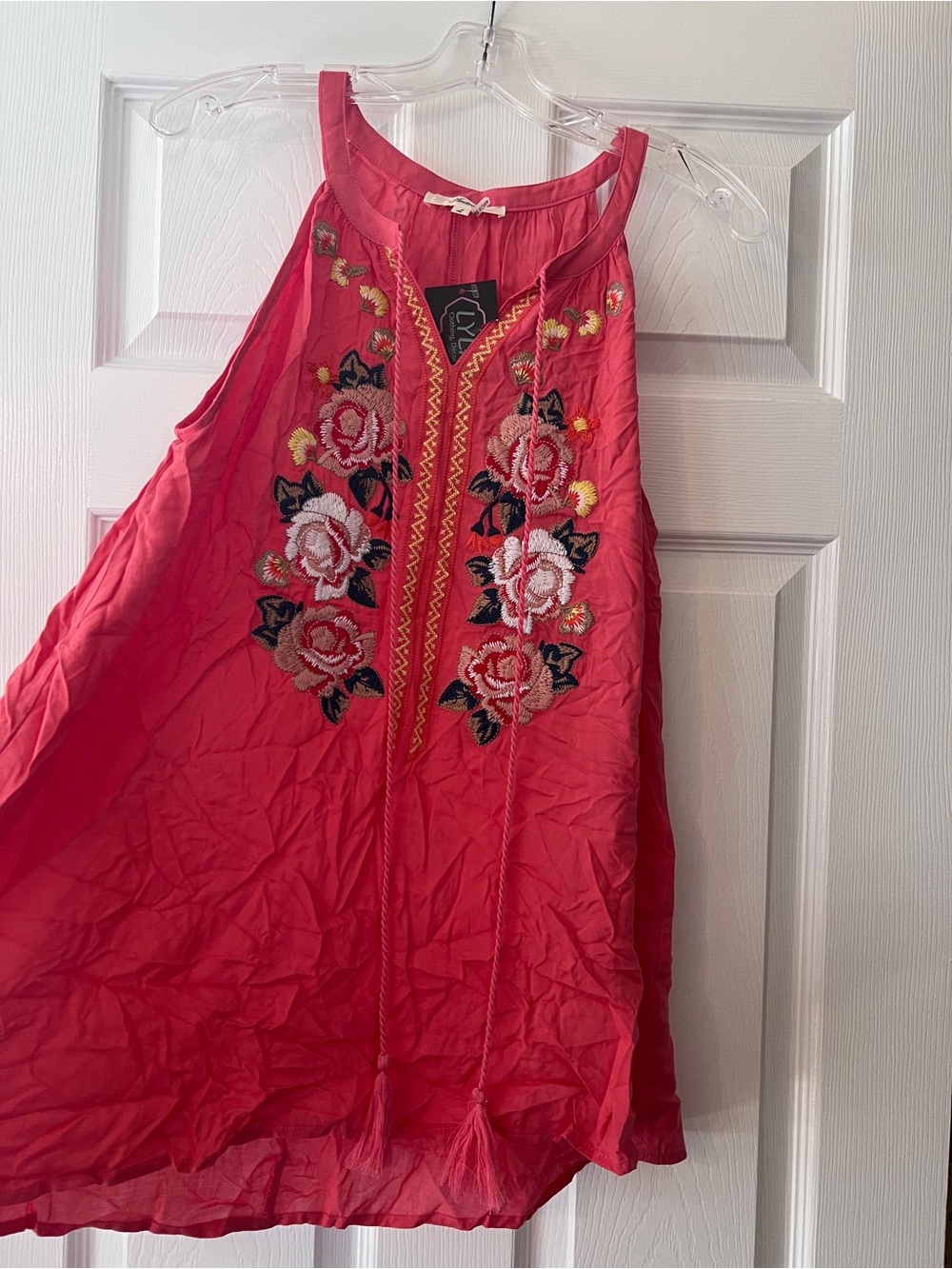 ANDREE BY UNIT Coral Pink Embroidered Halter Blouse